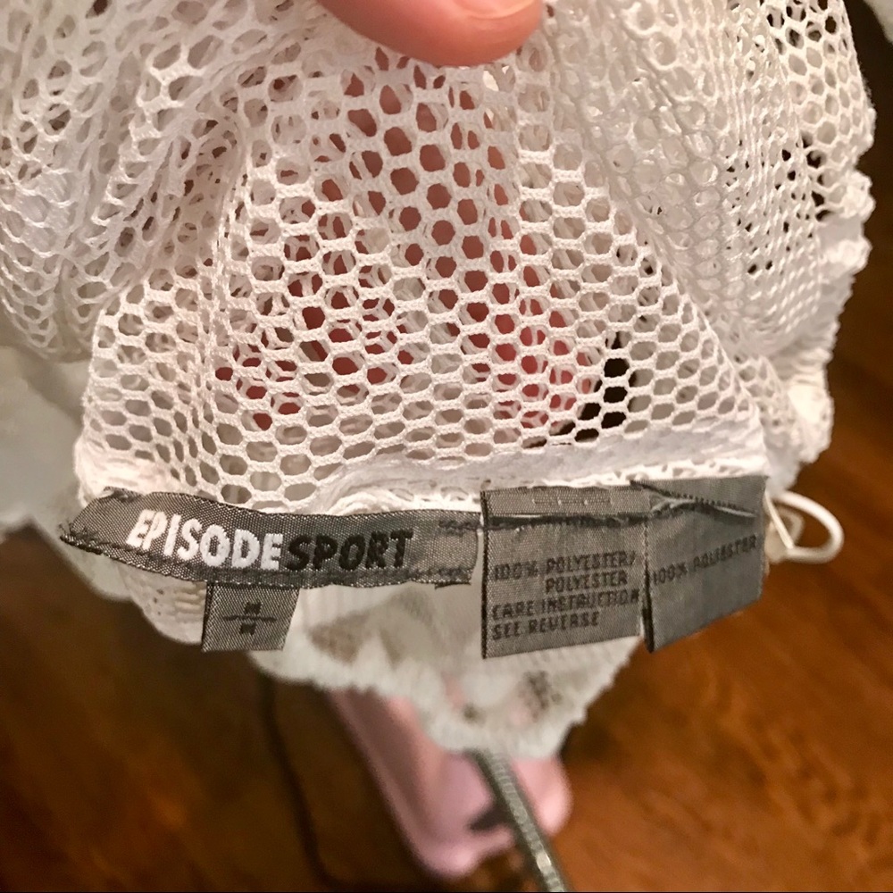 White Mesh Top 🌞 - Picture 4 of 4